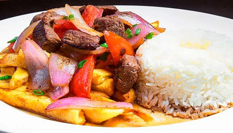 Lomo Saltado con Humo Líquido